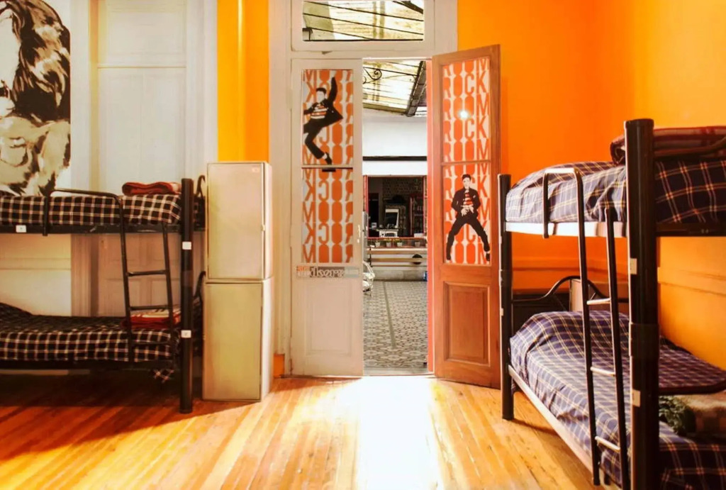 Play Hostel Soho