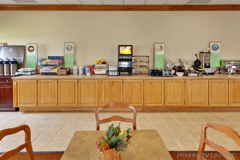 Country Inn & Suites by Radisson, Clarksville, TN