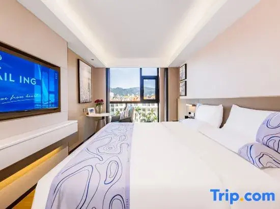 Yeste International Hotel (Mangshi Square · New Play Factory Branch)