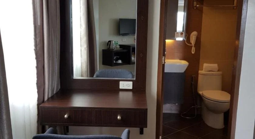 One Platinum Hotel