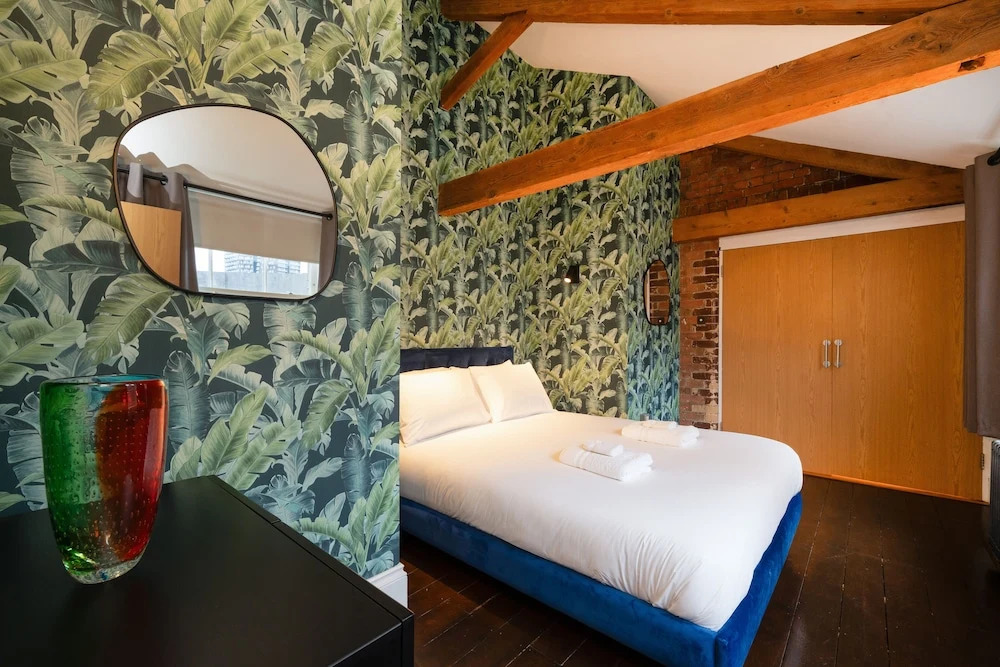 Crashpads Shoreditch Apartments - The Club Row Collection