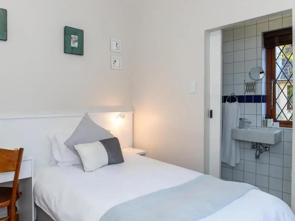 Knightsbury Guest House