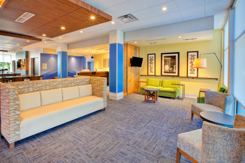 Holiday Inn Express & Suites New Castle by IHG