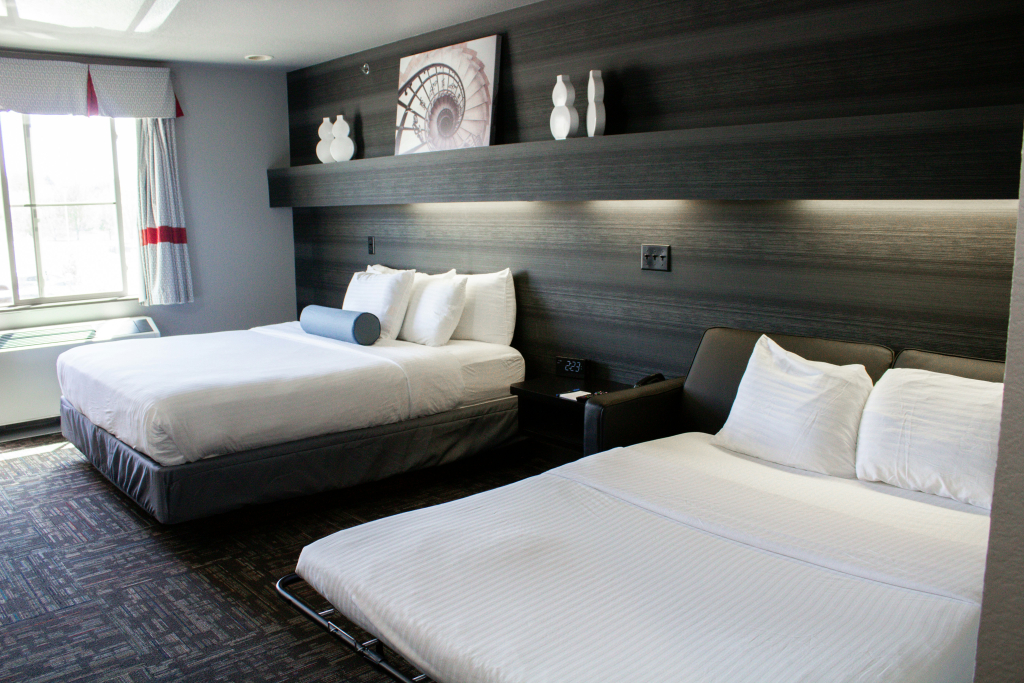 Metropolis Resort - Eau Claire
