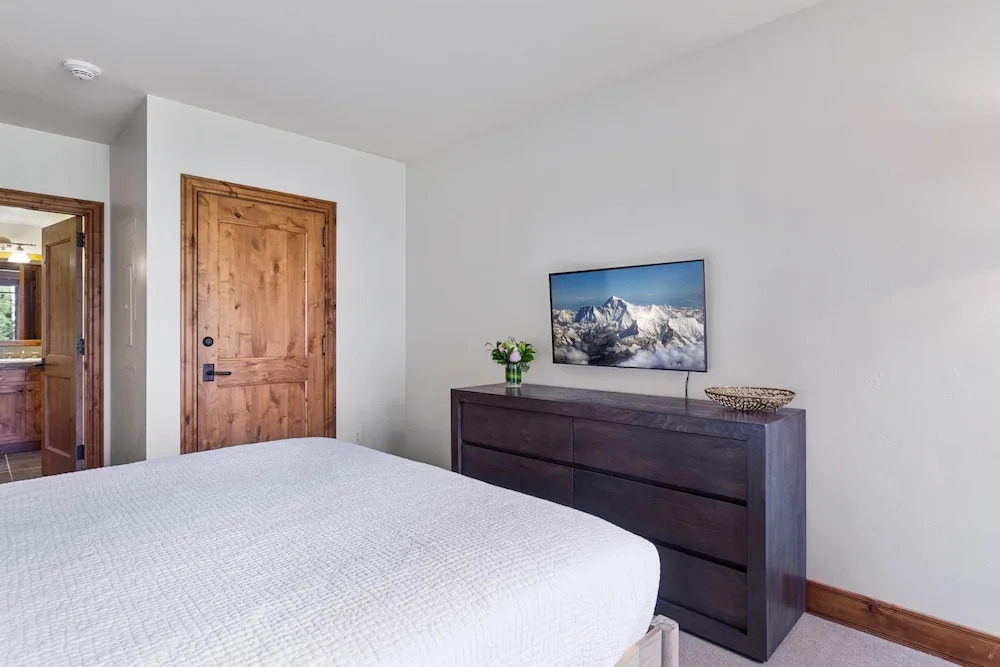 Shooting Star Lodge at Deer Valley Resort - Three Bedroom Residence #206 3 Condo