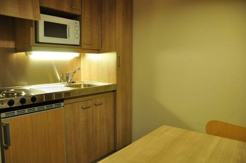 Residencia Universitaria Resa Hernan Cortes