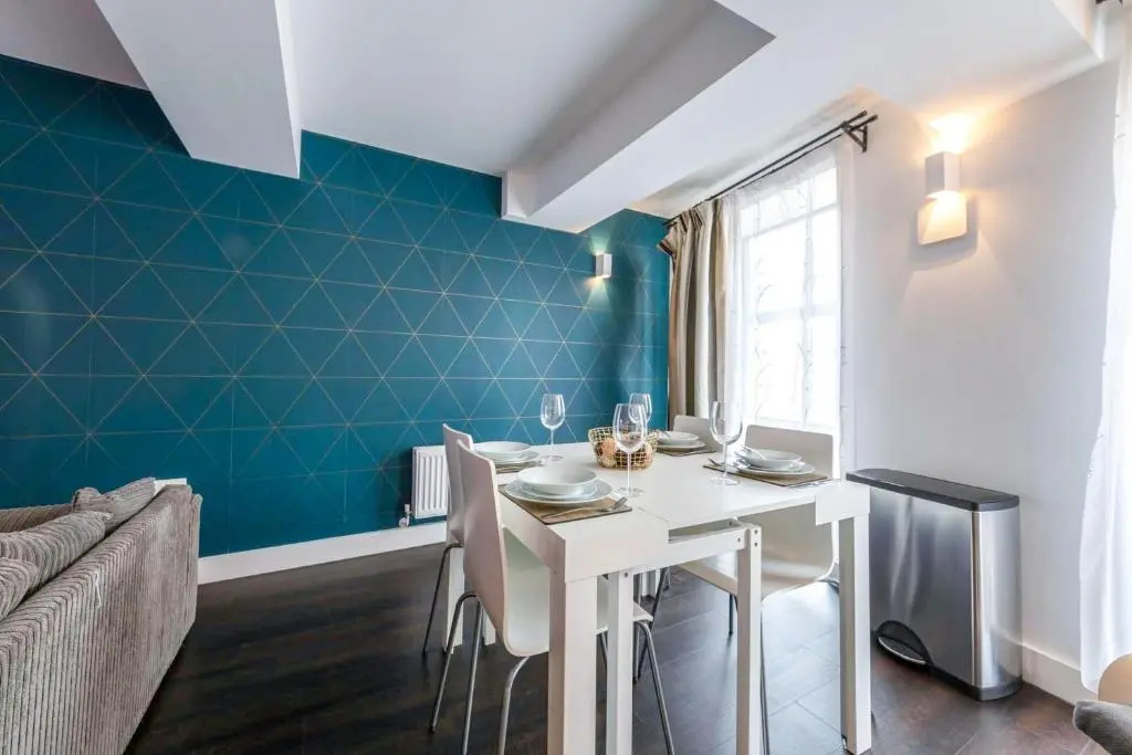 The New52 Oxford by Top Quality Suites - Bespoke 2 Bed Luxury Apartment in the Heart of Oxford City Center