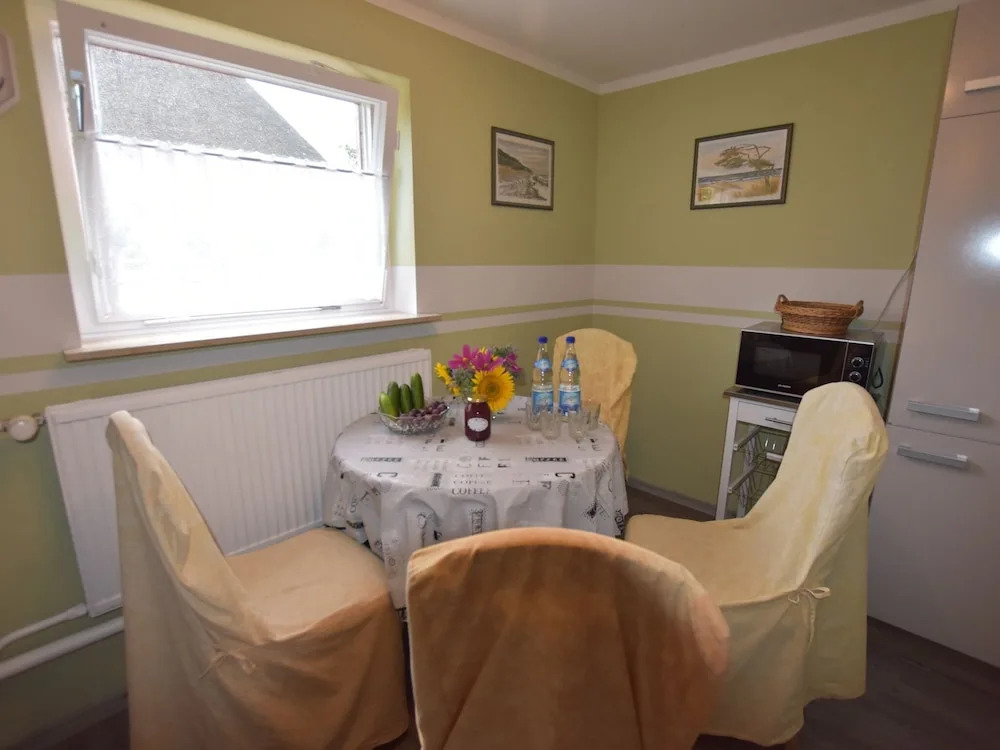 Wohnung in Alt Bukow mit Garten