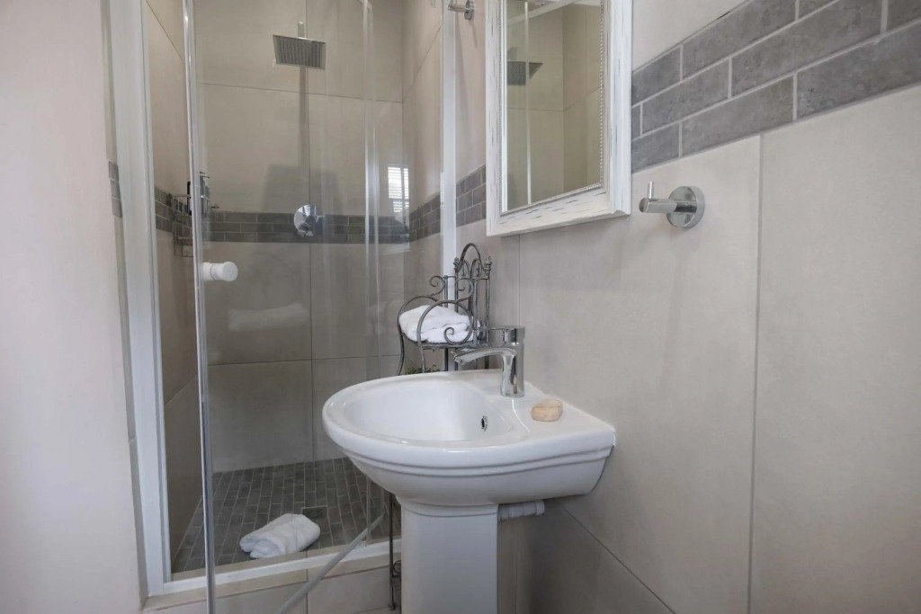 Adderley House Guest Accommodation