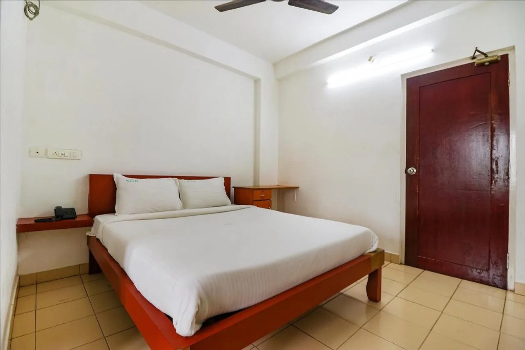 FabHotel Star