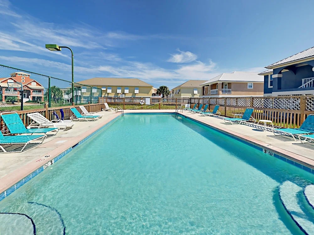 New Listing! Points Of View , Steps To Beach 6 Bedroom Home
