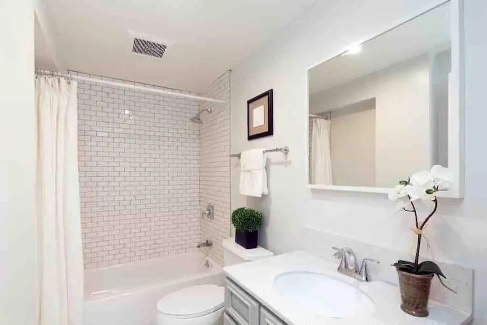 Iconic poolview Waterfront 2bd
