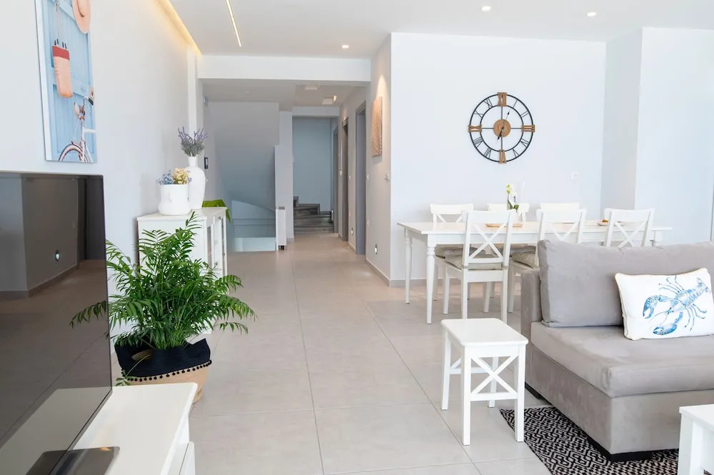 beach deluxe house