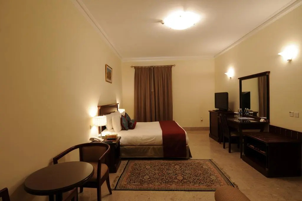 Falaj Daris Hotel
