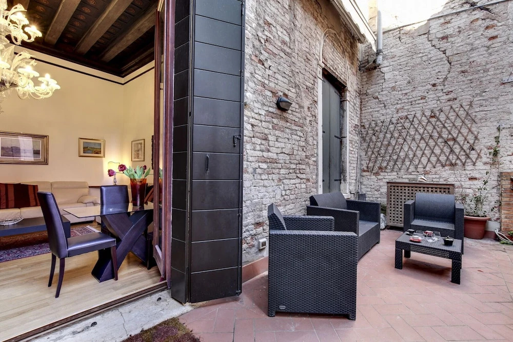 Bosso Palace Venetian Apartment
