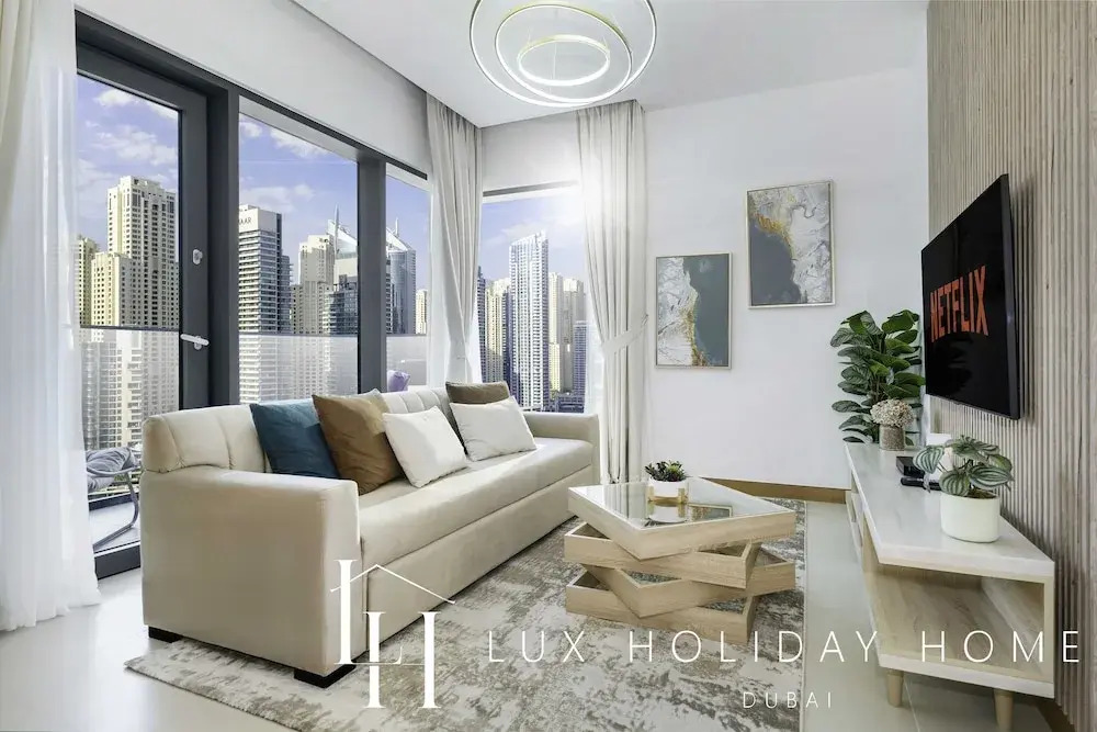 LUX  The Vida Marina Residence 3