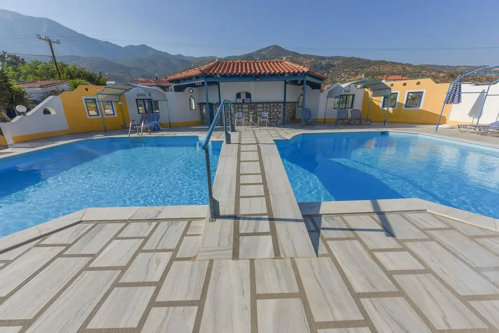 Pavlis Studios Kampos