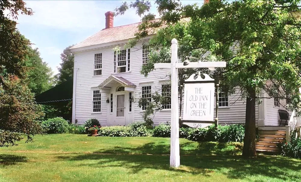 The Old Inn On The Green