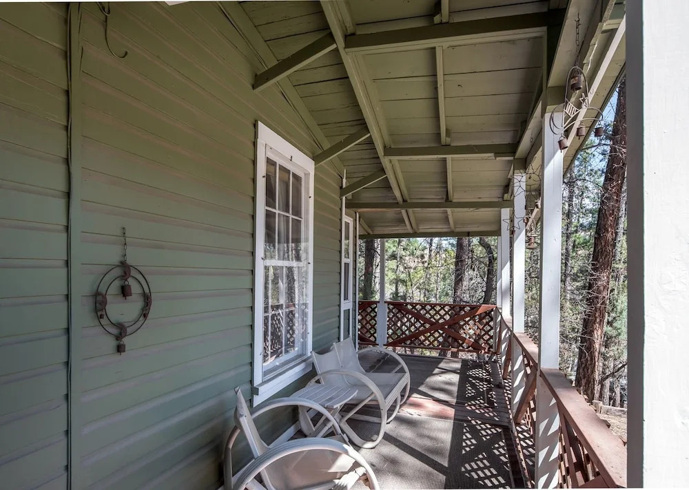Four Miles - Two Bedroom Cabin