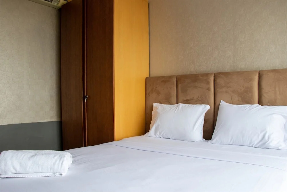 Comfort 2Br At Nifarro Park Apartment