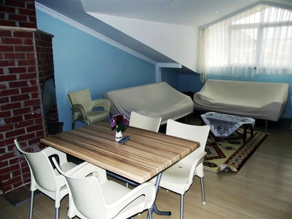 Şahin Villa Apart