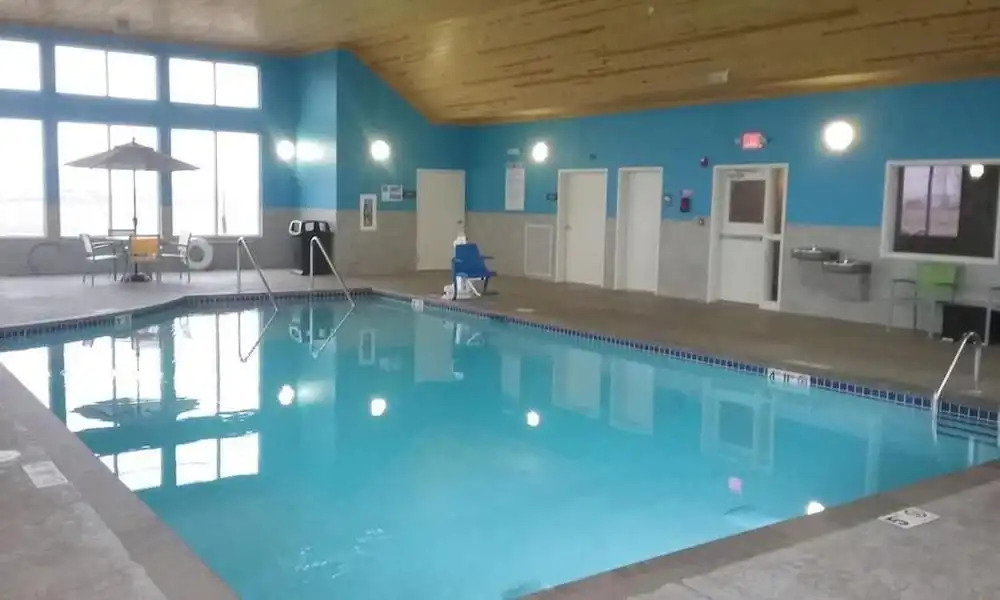Gateway Park Hotel and Suites