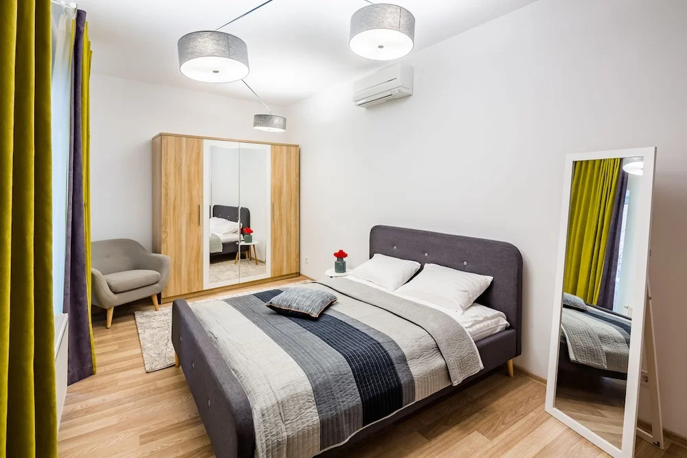 Apart Hotel Code 10
