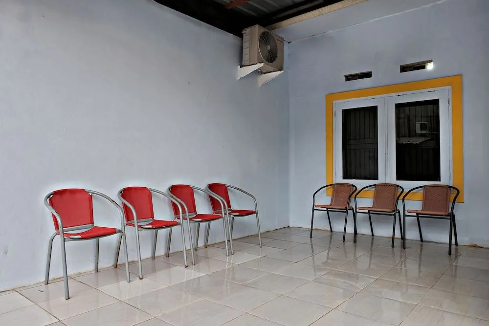 SPOT ON 2742 R5 Homestay