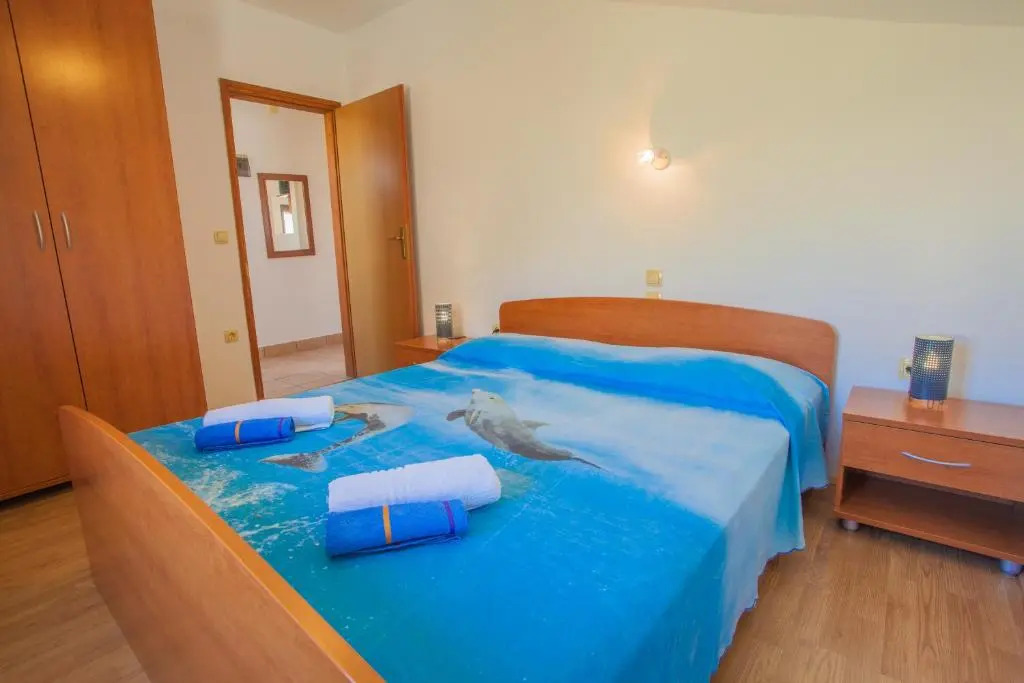 Apartmani Komešić