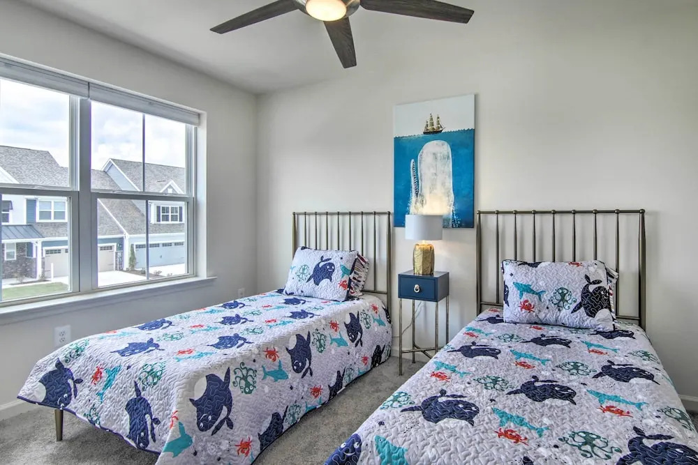 5 Mi to Beach & Pool Access: Bishop's Landing Home