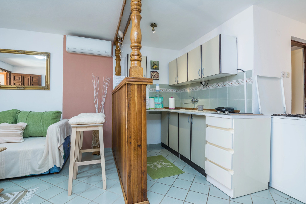 Apartment Jelena 50m From The Beach