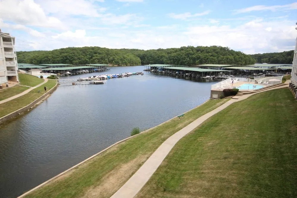Parkview Bay 424 - 3 Br Condo