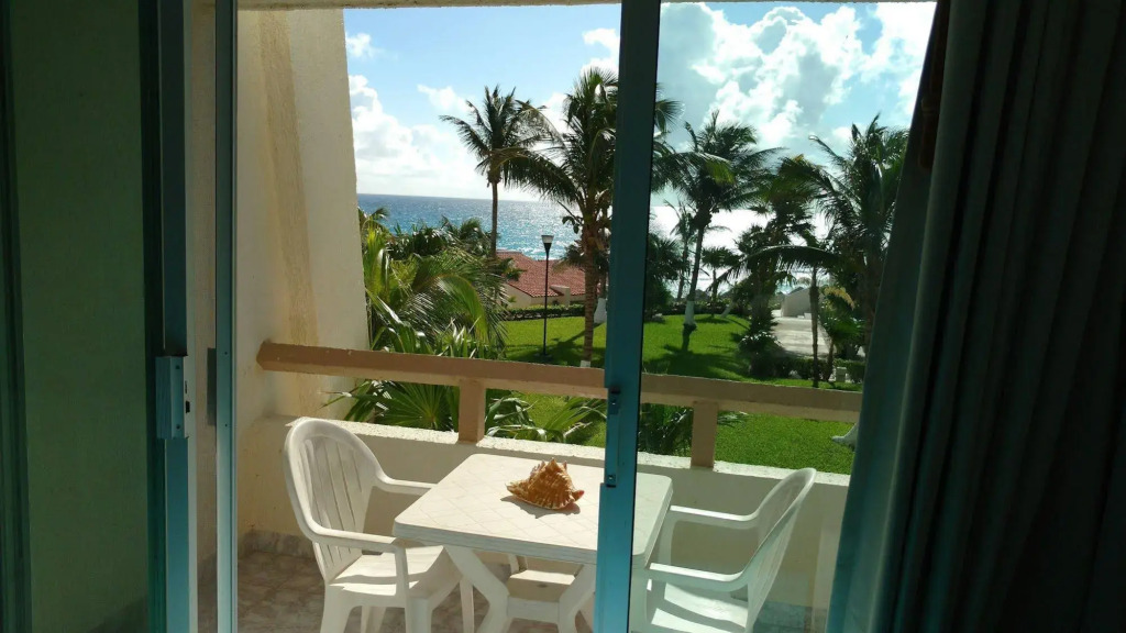 Solymar Beach Condos