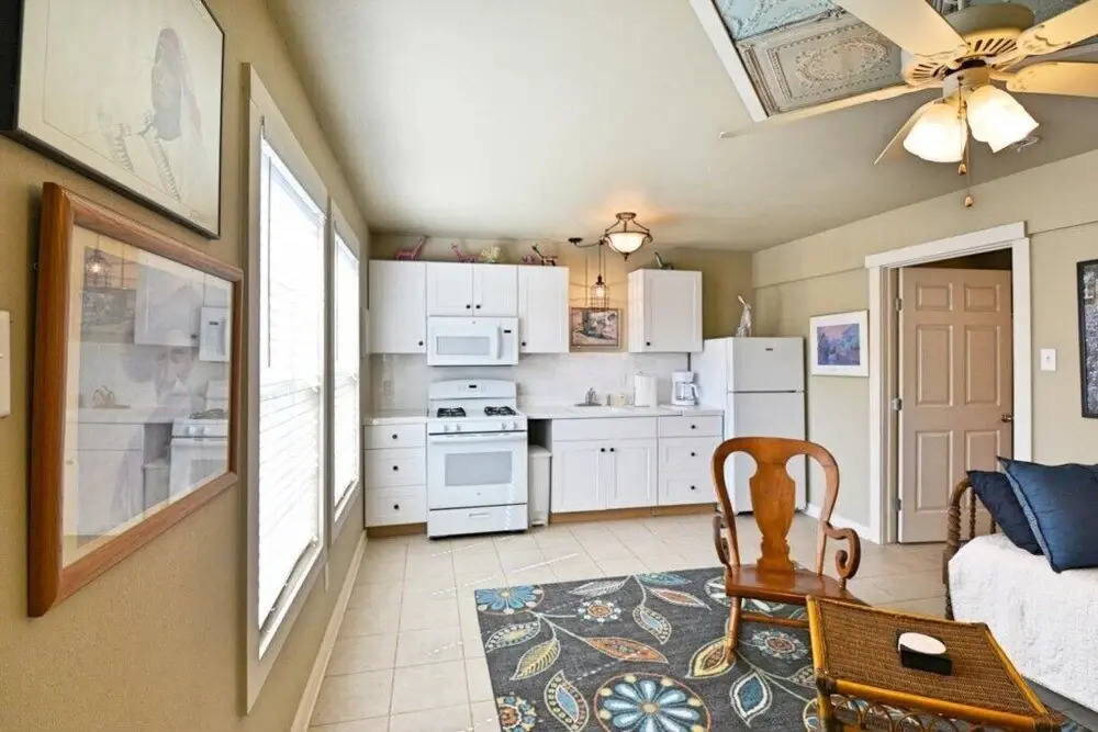 Elm Street Cottage