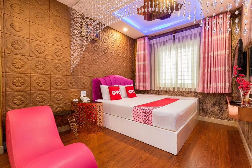 OYO 1108 Iboss Hotel