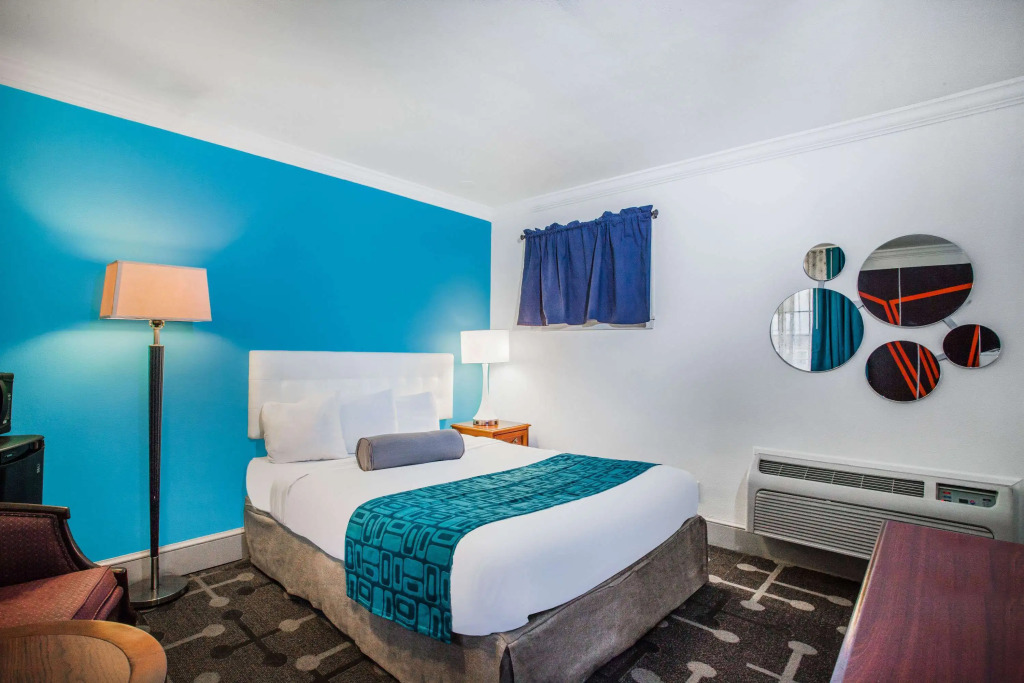 Howard Johnson by Wyndham Hershey