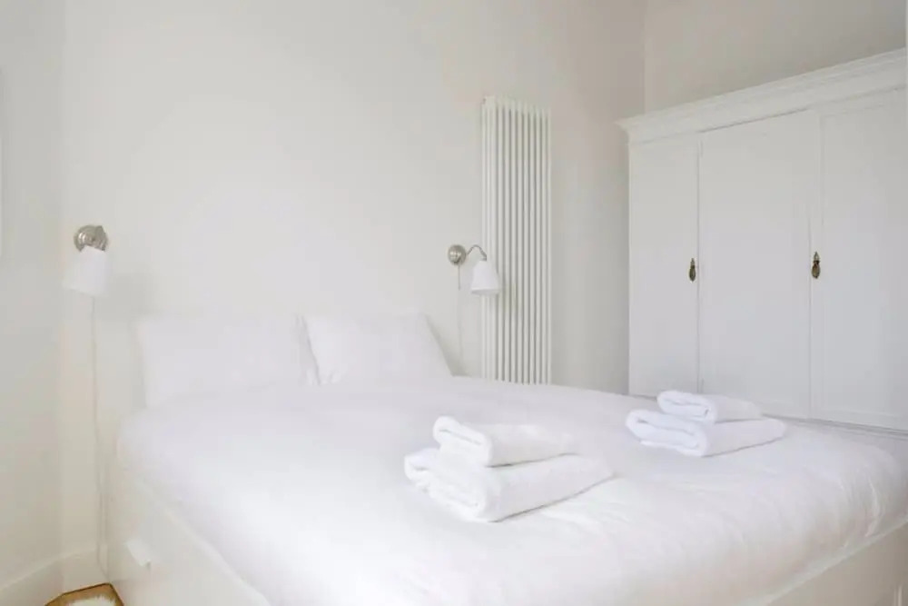 1 Bedroom Apartment In Royal Mile