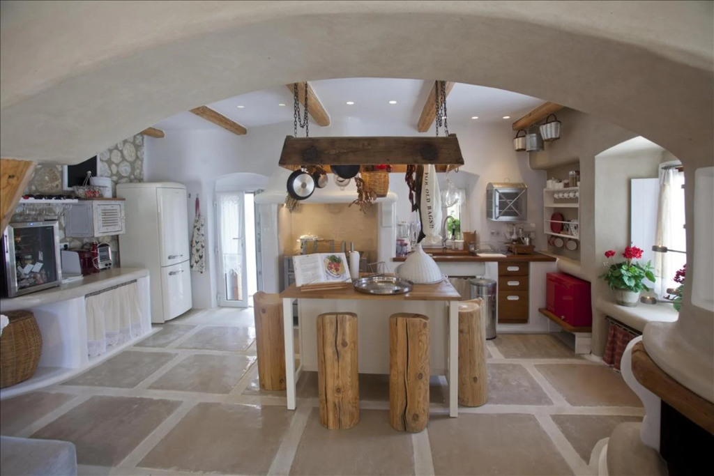 Kallos Villas & Suites