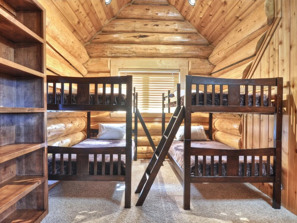 No. 46 High Timber Log Estate - 5 Br Home