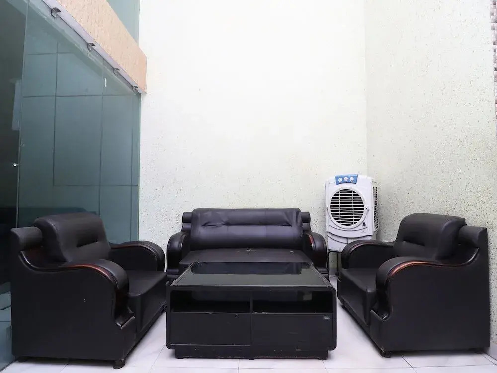 Hotel Shubh Sarthak by OYO Rooms