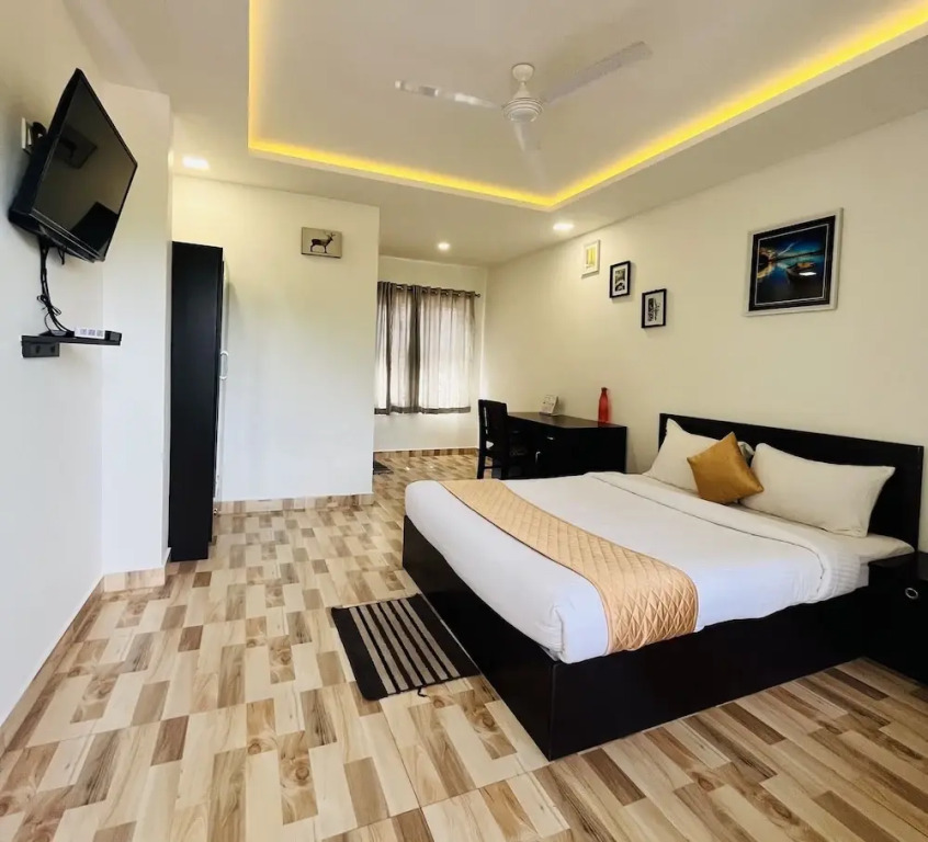 7 Malai Residency