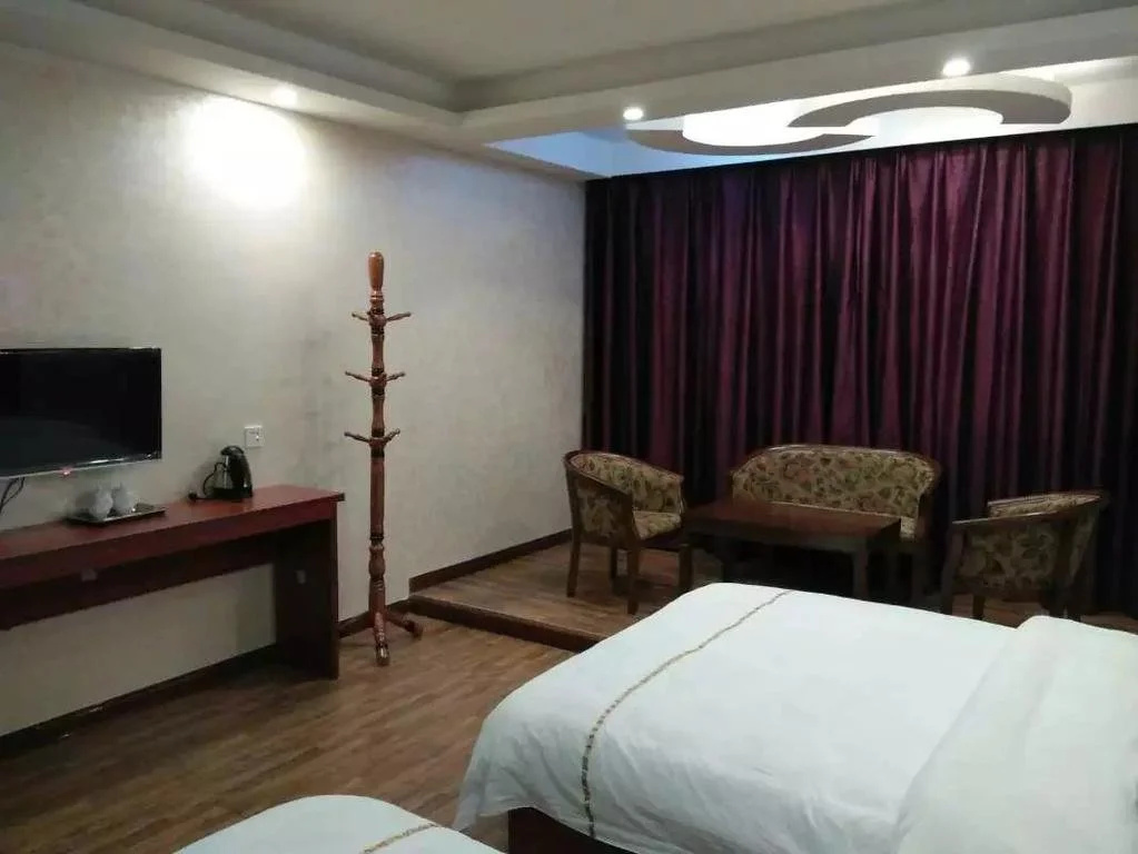 Xiangnan Business Hotel