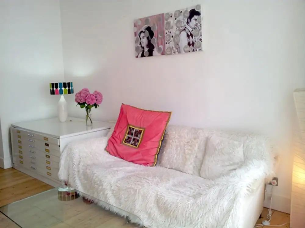 Charming Garden Flat In Central London