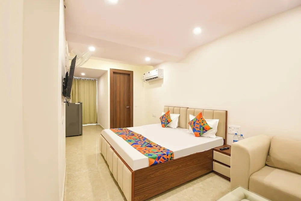 Fabhotel Durga Luxury Studio