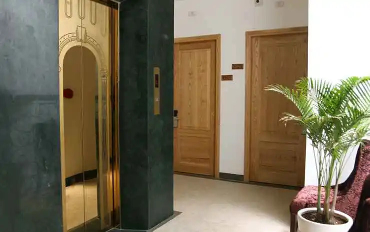 EMERALD OCEAN HOTEL