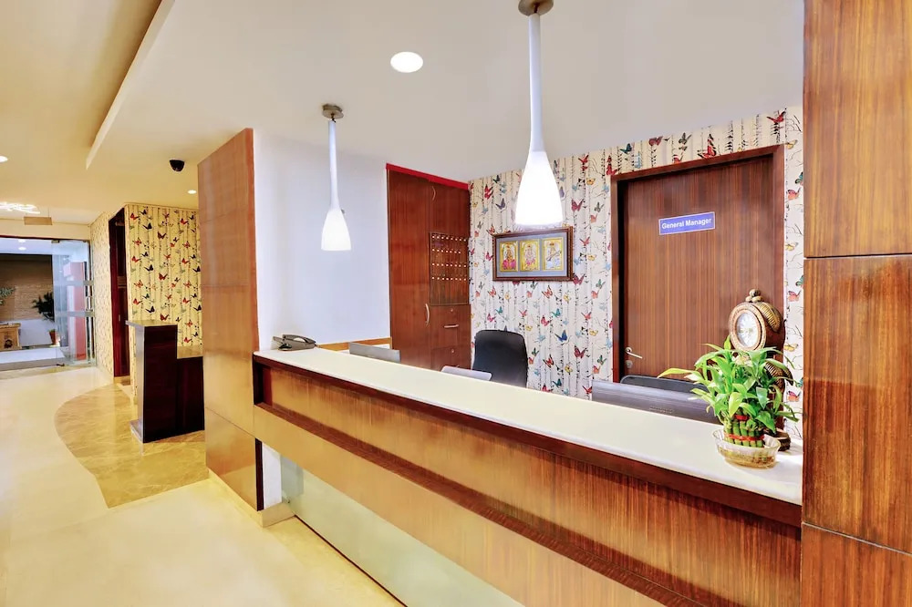 Twin Tulips Hotel