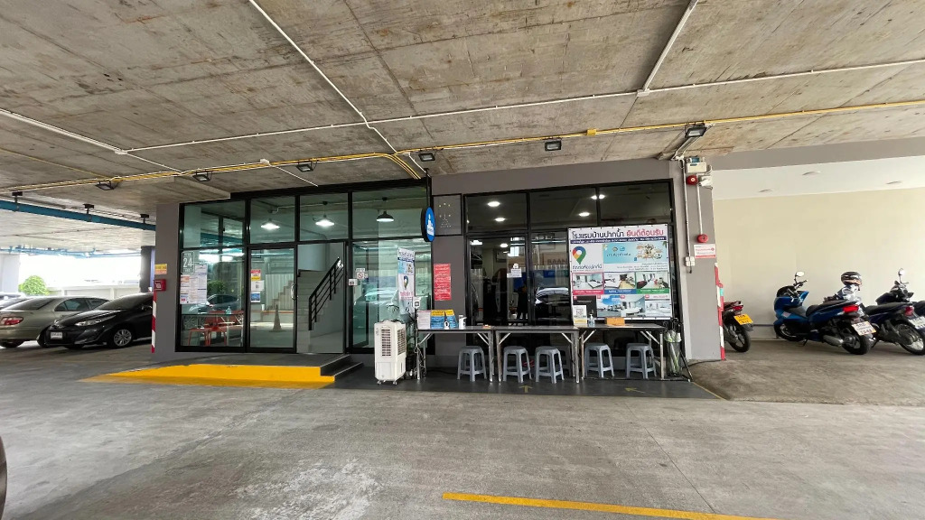 Baan Paknam Budget Hotel