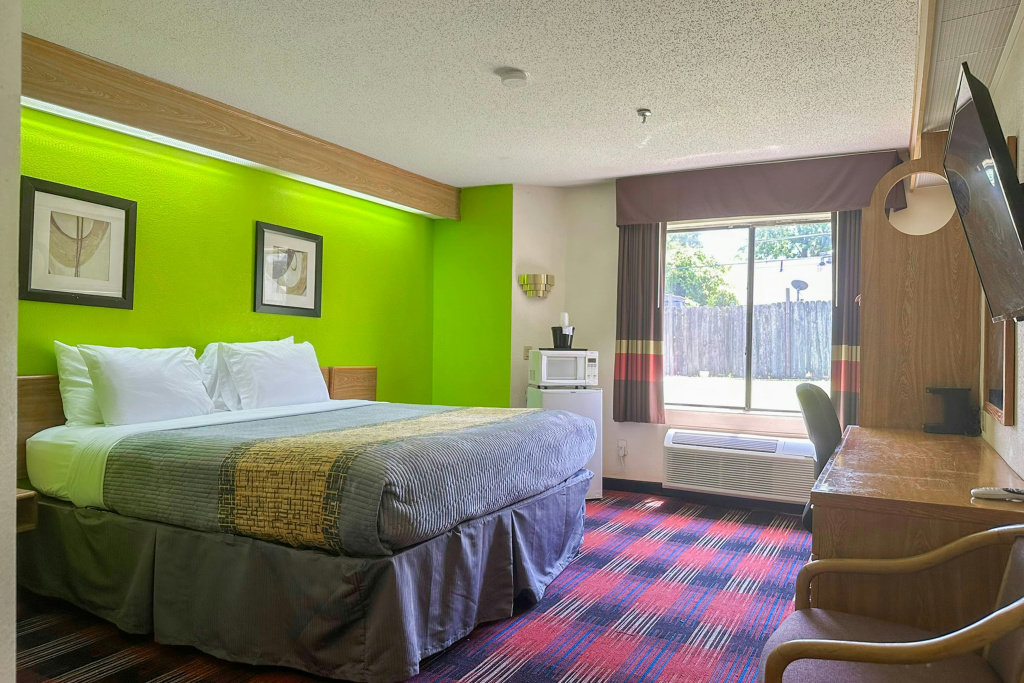 Classic Inn By Townhouse American Way Memphis I 240