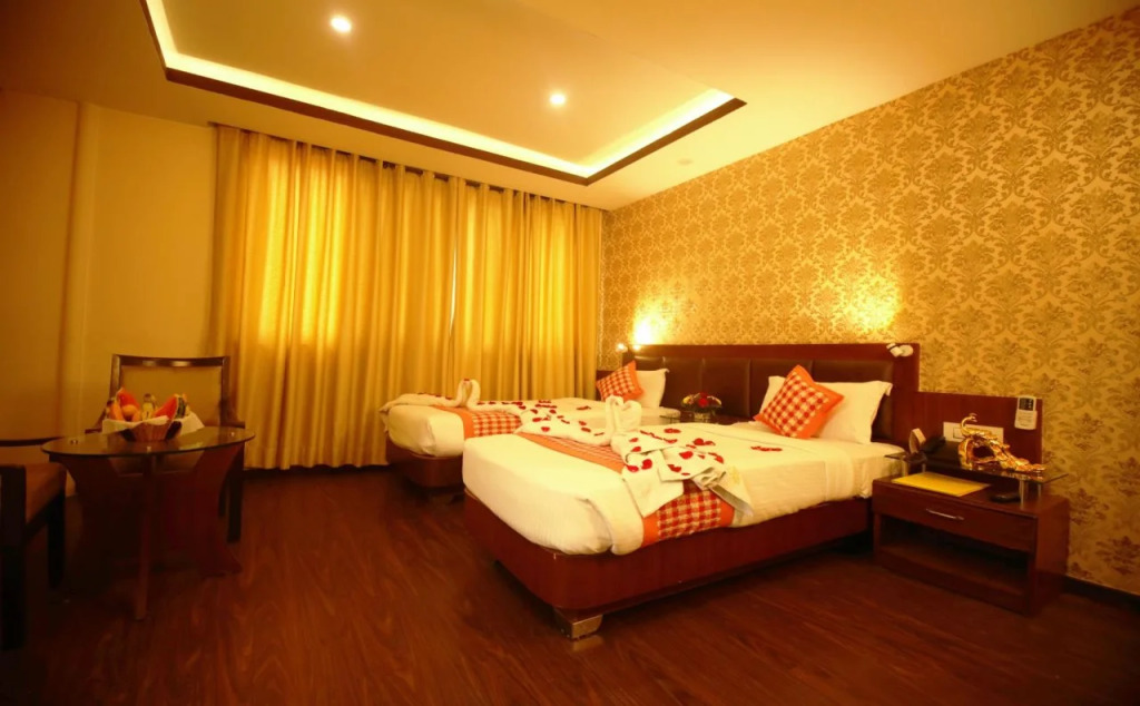 Yellow Pagoda Hotel