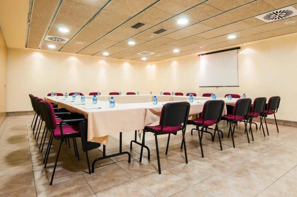 ibis Styles Pamplona Noain